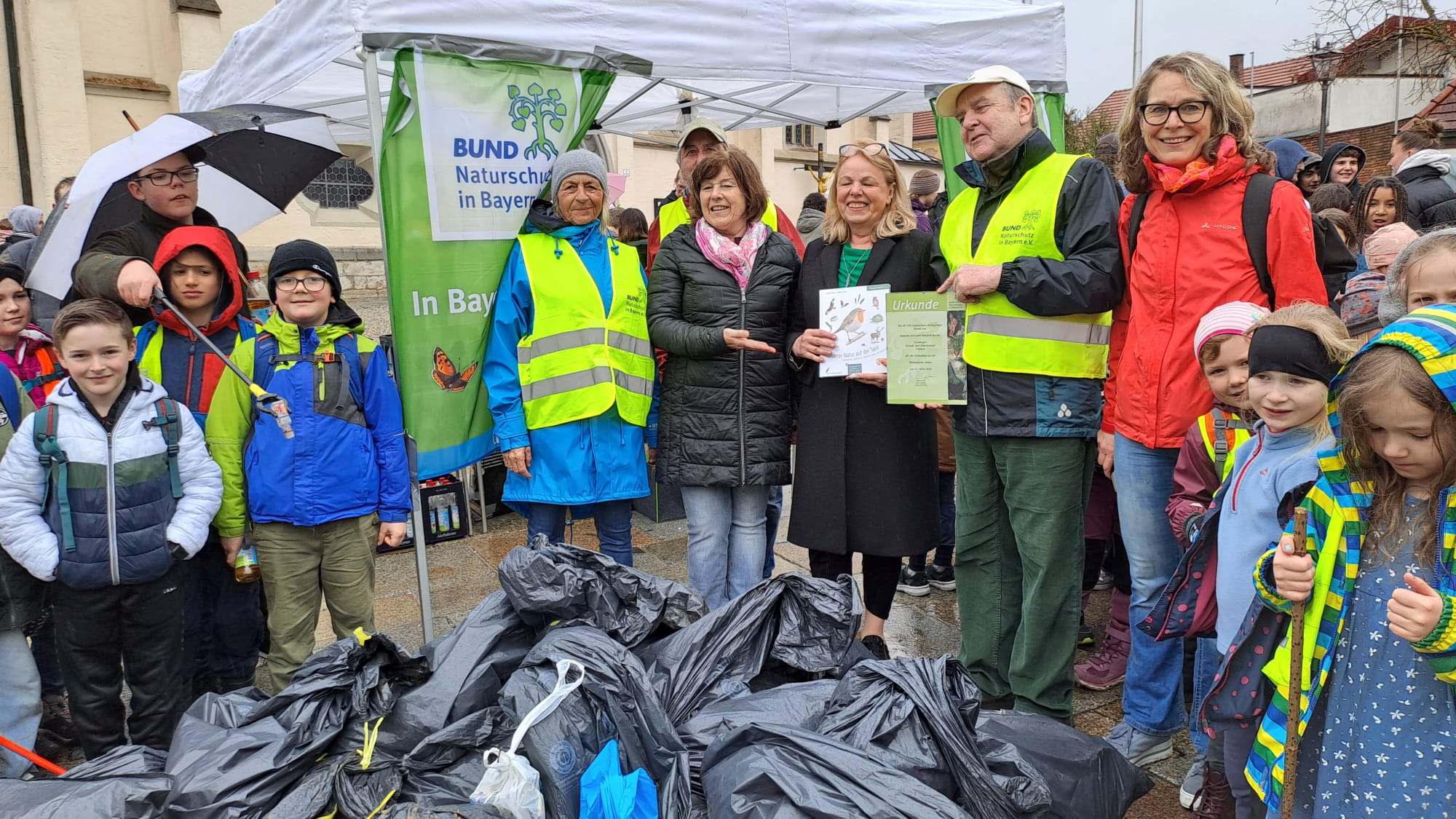 12.03.2026 Müllsammelplatz Triftern